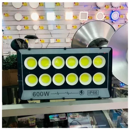 Foco LED Exterior 600W para Estadio